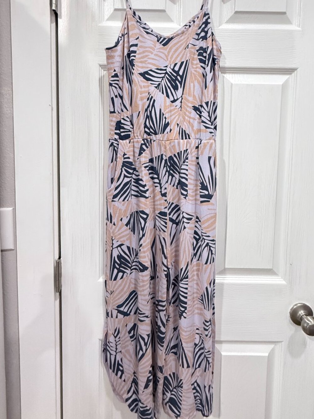 Fighting Eel jumper sz S